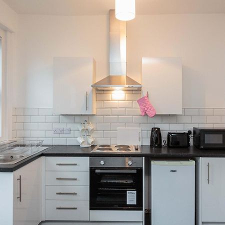 Cherry Property - Berry Apartments ブラックプール 部屋 写真
